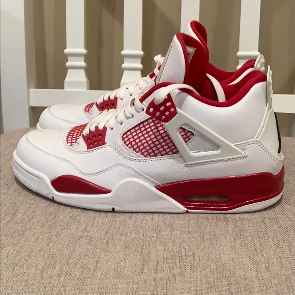 Air Jordan Retro 4 “alternate 89”